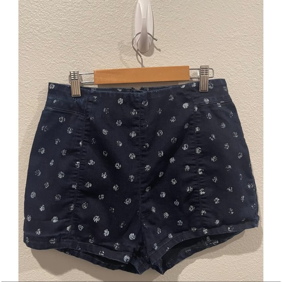 KIMCHI BLUE Navy Blue White Polka Dots Zipper Back Shorts - Picture 1 of 5